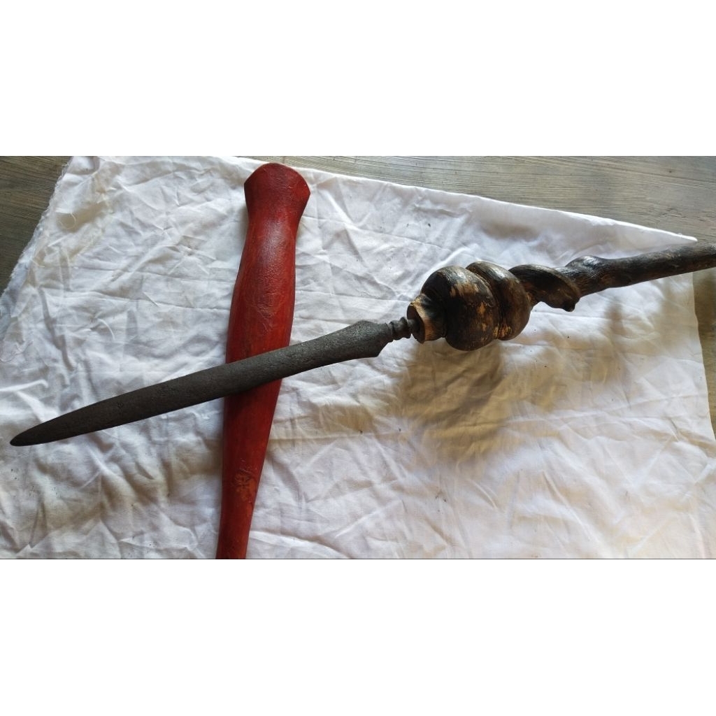 Bukan keris, Tapi tumbak antik sepuh kuno bekas ageman dvkun