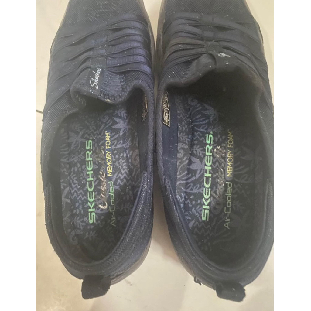 sepatu skechers second