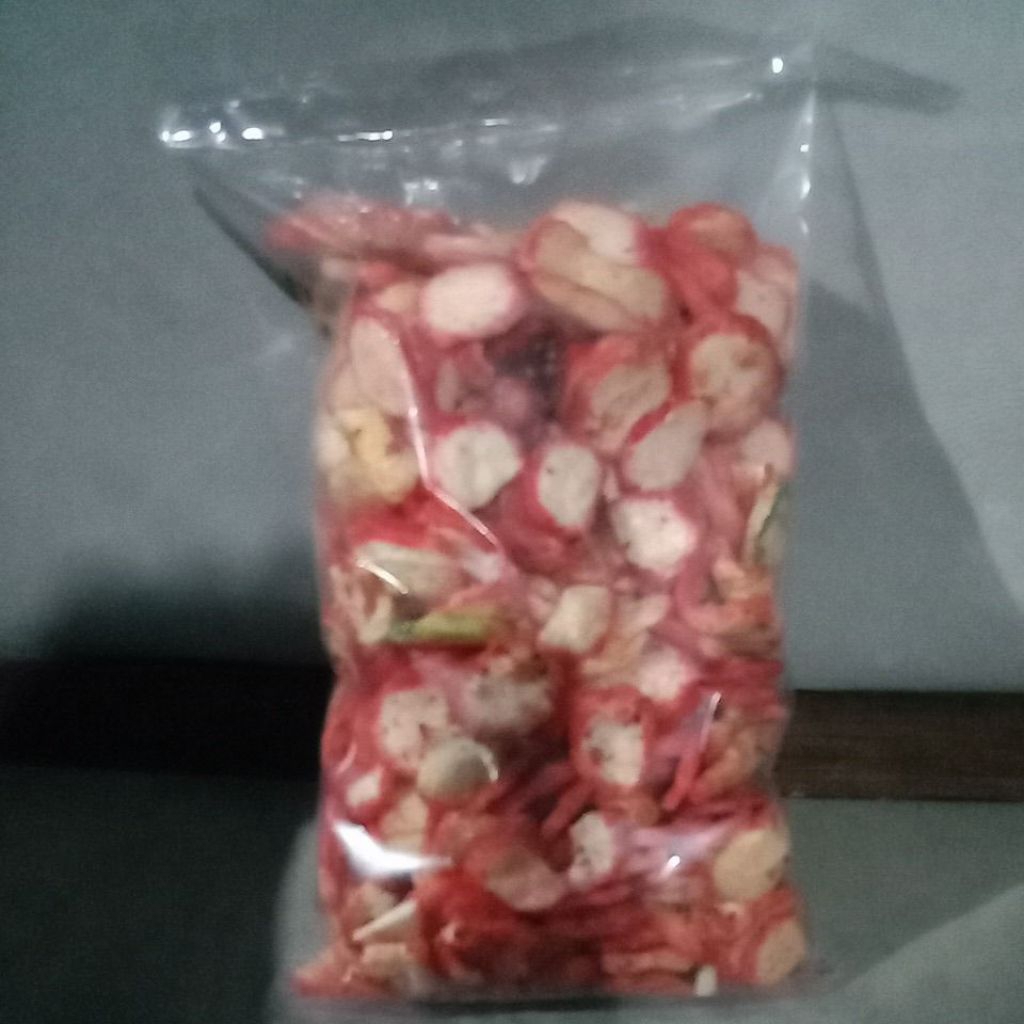 

Kerupuk seblak kencur pedas