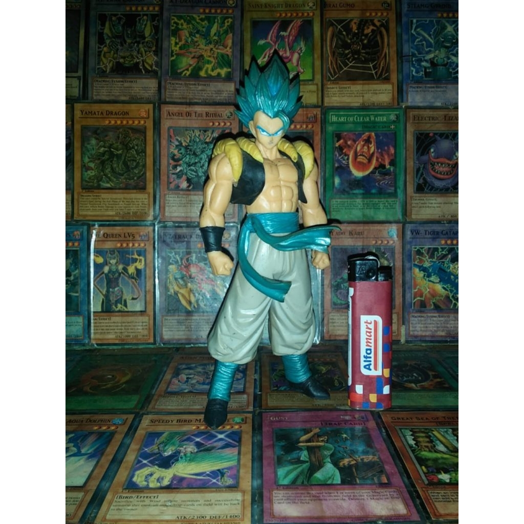 figure gogeta blue
