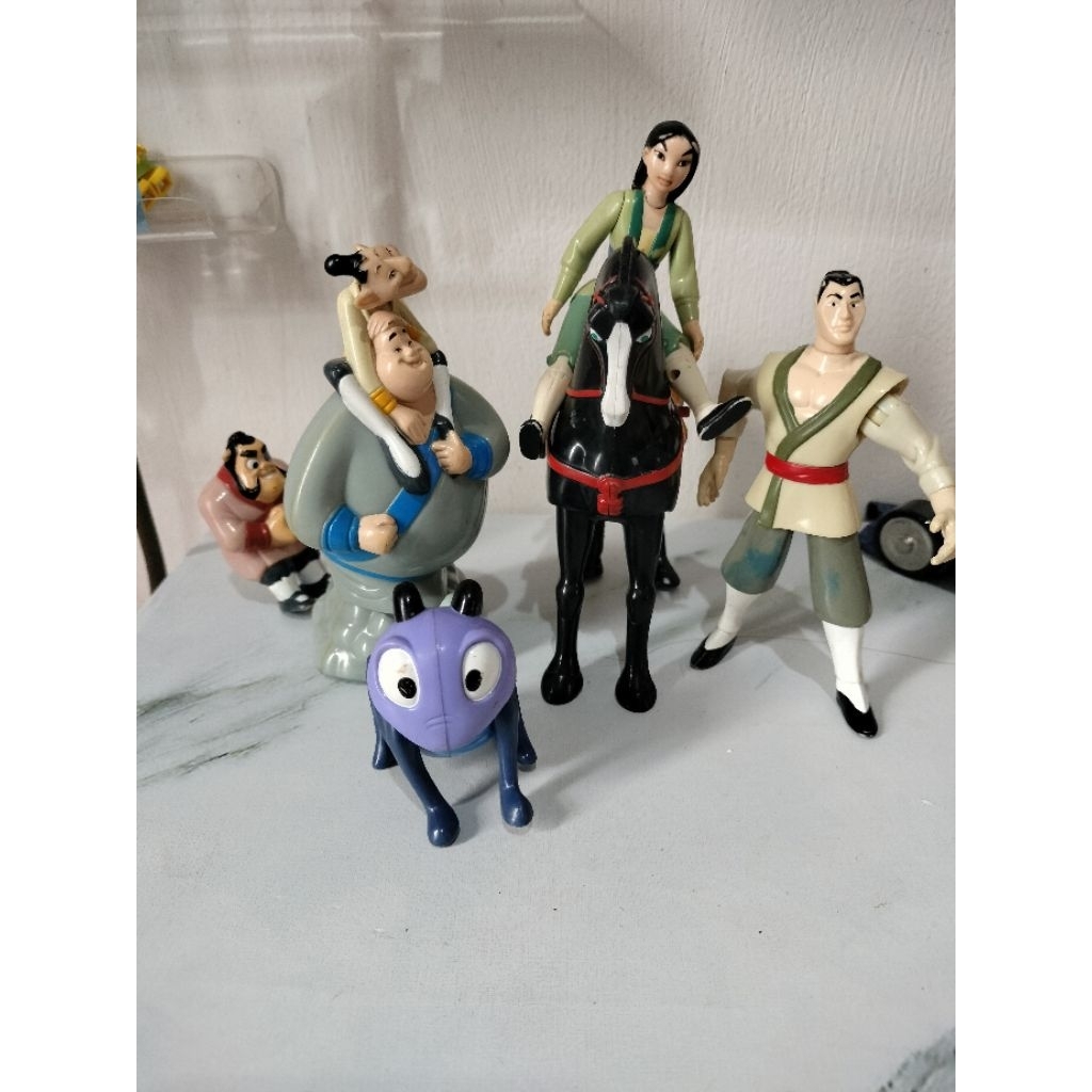 Figur disney mulan set happy meal mcd