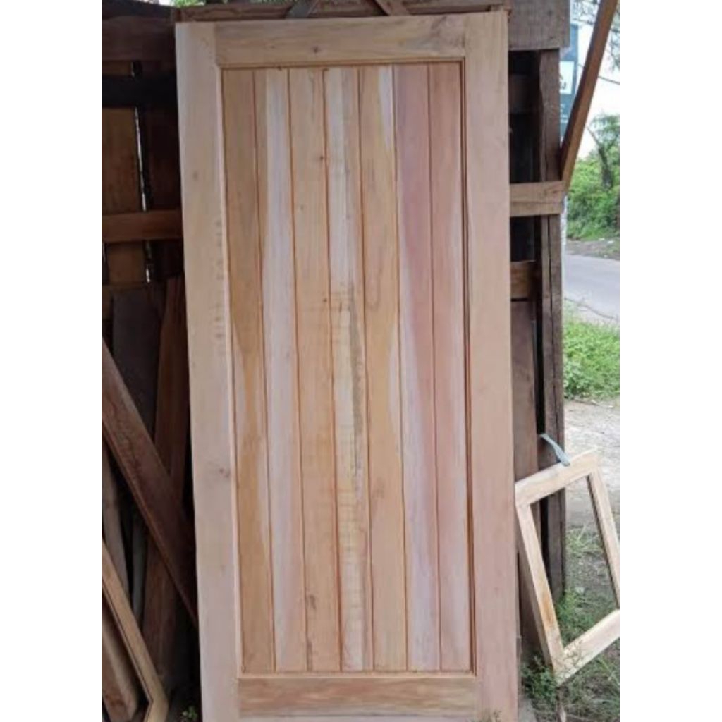 Daun Pintu kayu mahoni