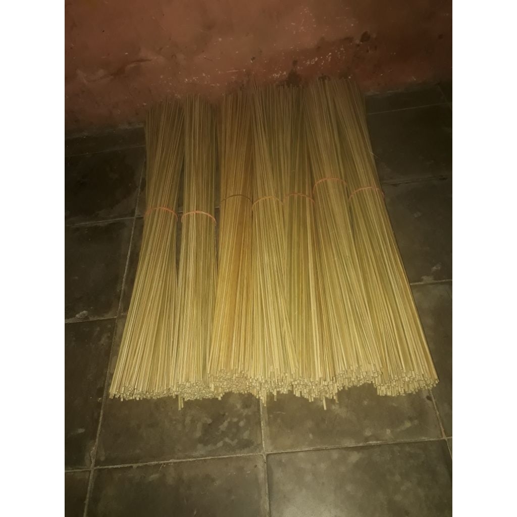 Lidi Layang Layang/Bahan Arku(BAMBU APUS).