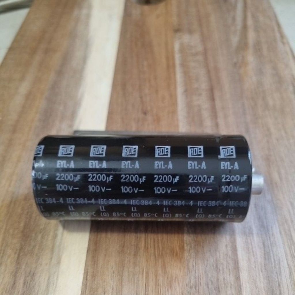 capasitor roe 2200uf 100v