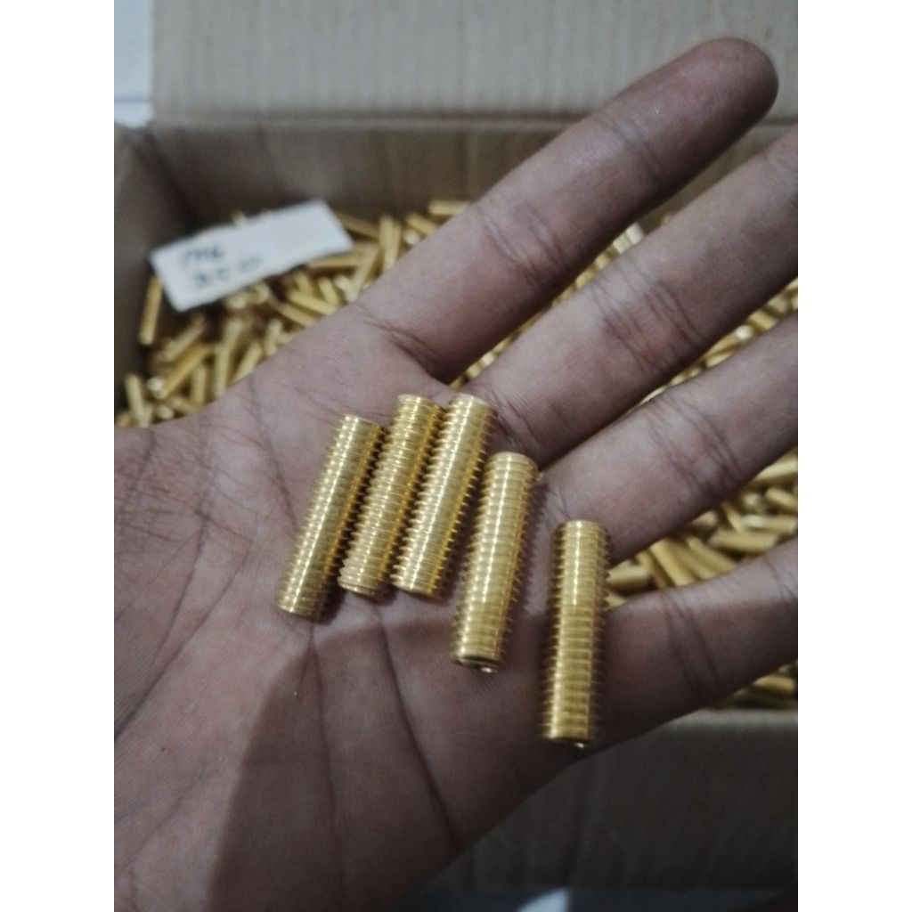 Shock drat M6 - M8 Kuningan Sok untuk baut dol slek shok drat