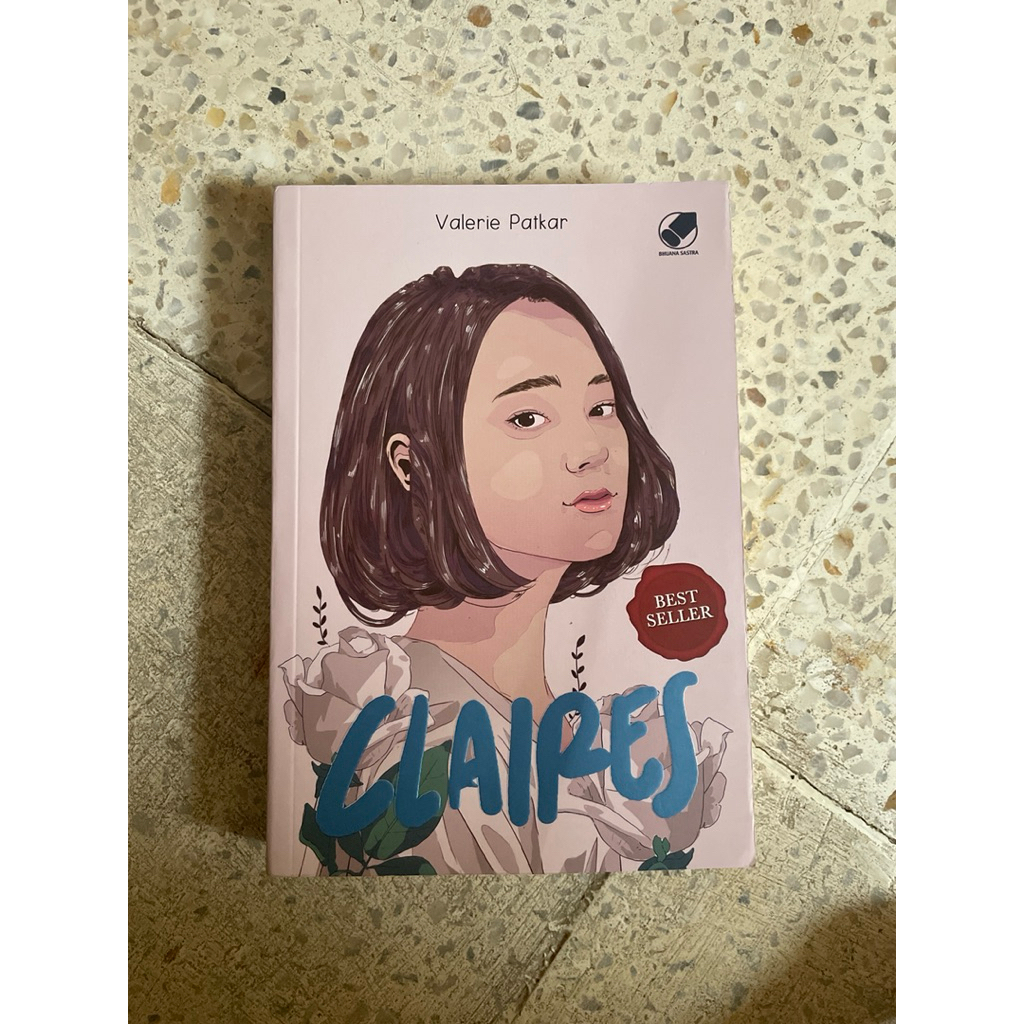 Claires - Valerie Patkar (Preloved)