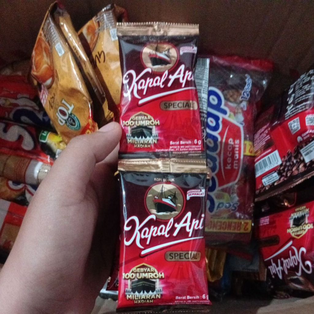 

Kapal Api Special 6g ( 1 renceng 10 sachet )
