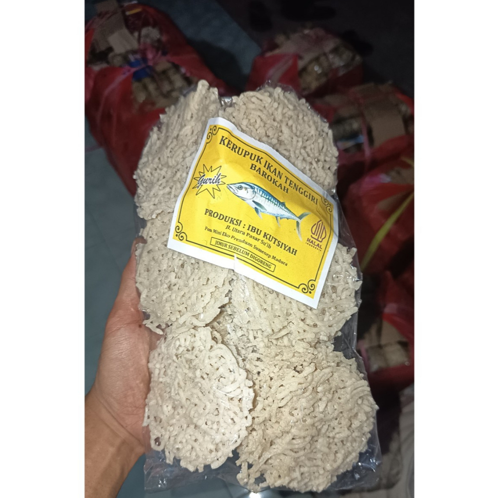 

Kerupuk Ikan Tenggiri 27 Biji Krupuk Mentah Pattola 500 Gram Premium Khas Madura Gurih