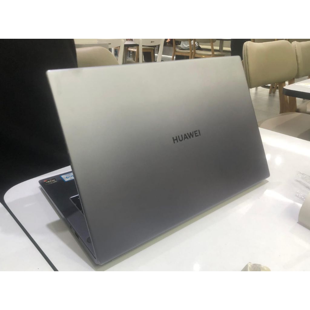 Huawei matebook d14 ryzen 7