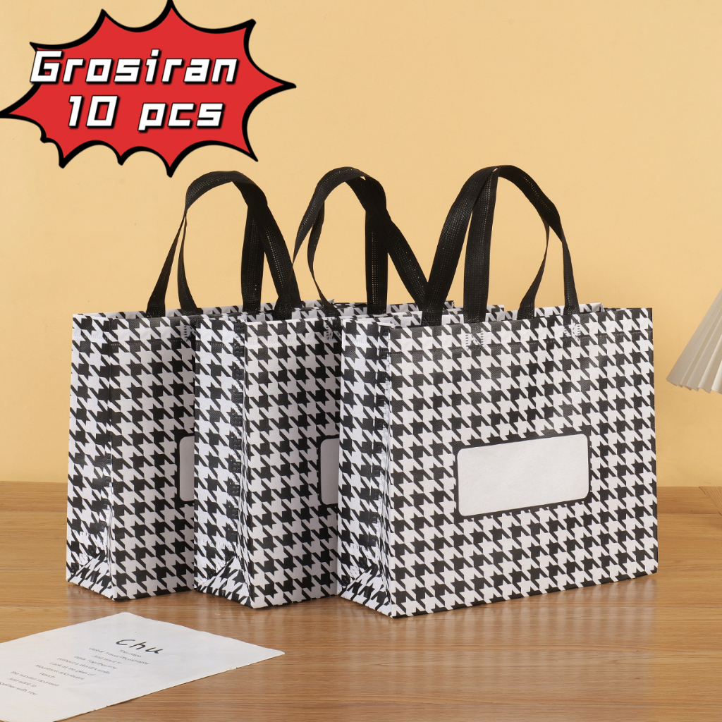 

Grosiran Tas Koper 10pcs-Tas hamper - Goodie bag - Tas Belanja - Tas Souvenir - Tas Kado - Tas Jinjing - Tas Lipat-Kantong Belanja - Souvenir - Shopping bag - Spoundbond - Tote Bag - Tas Wanita - Tas Murah - Tas Belanja Murah - Tebal dan Kuat