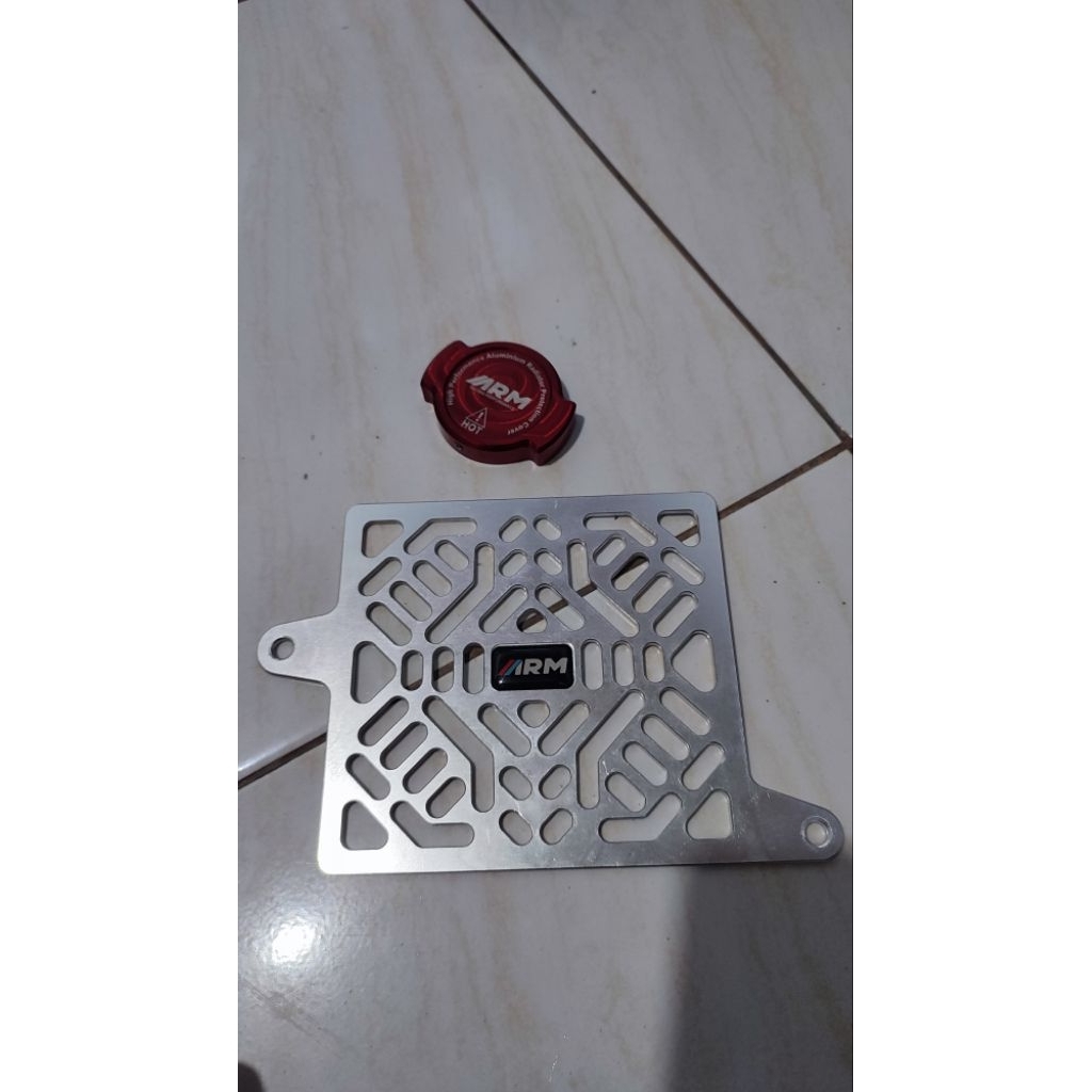 COVER RADIATOR ADV 160