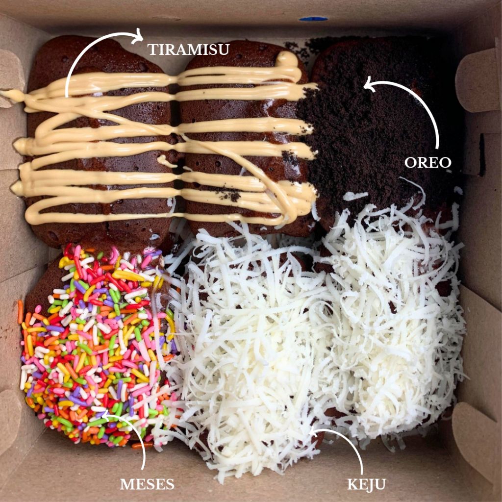 

kue balok lumer + aneka toping isi 6 biji