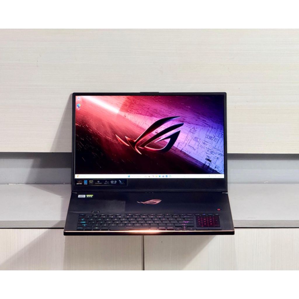 LAPTOP GAMING ASUS ZEPHYRUS S17 GX701LV I7-10750H NVIDIA GeForce RTX 2060
