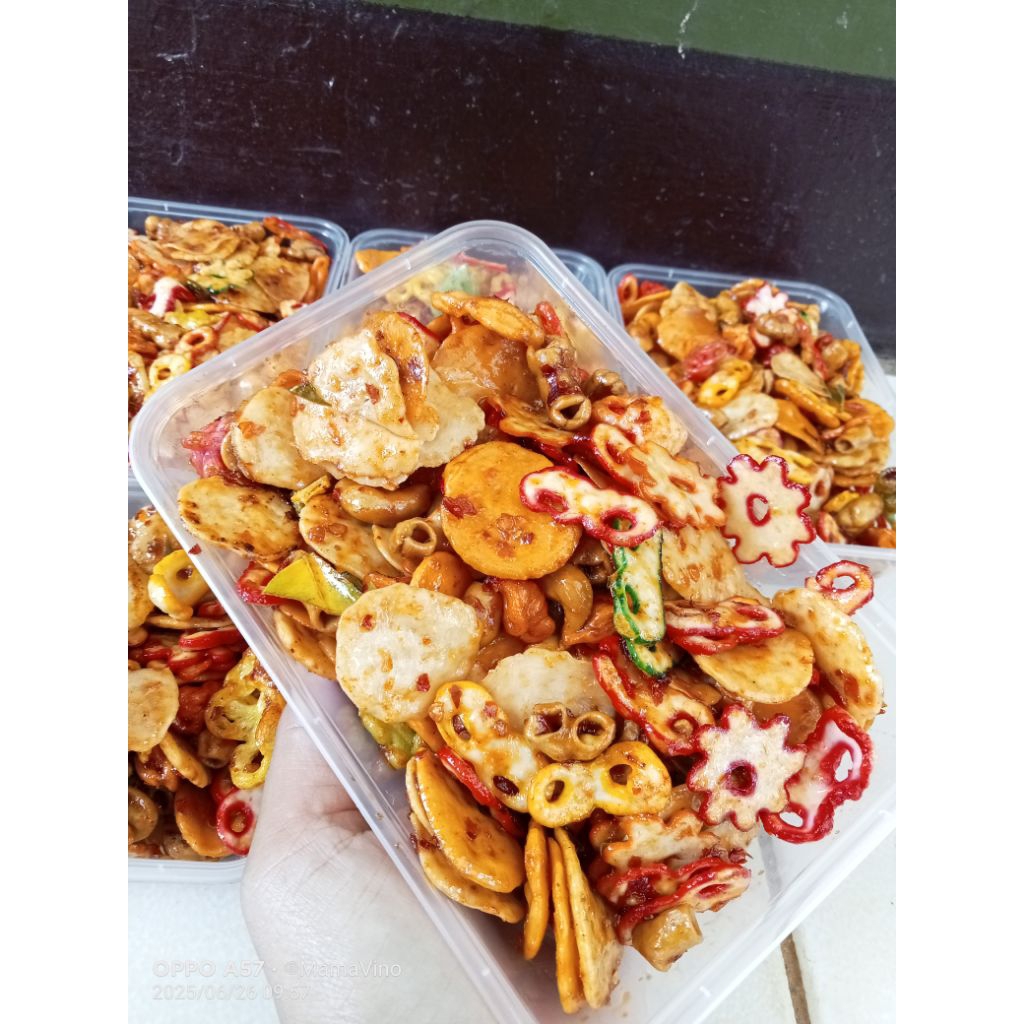 

Seblak Kering Mix Pedas Manis