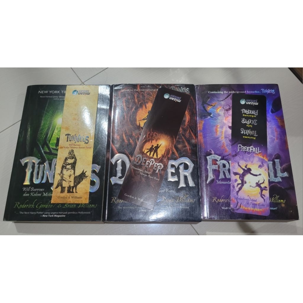 Preloved Novel Tunnel - Deeper - Freefall