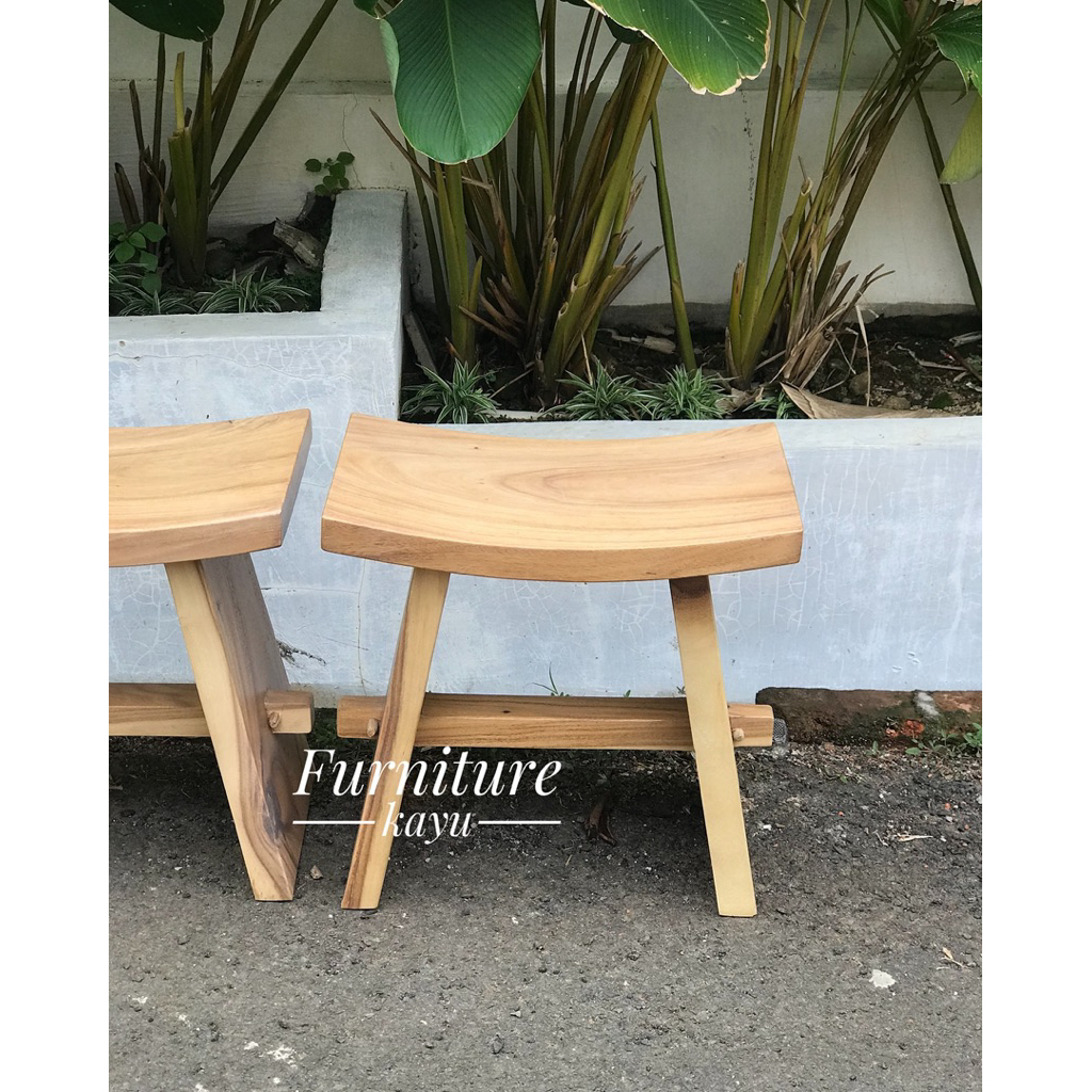 bangku minimalis kayu suar, stool murah kayu suar, kursi cafe murah,bangku murah kayu suar