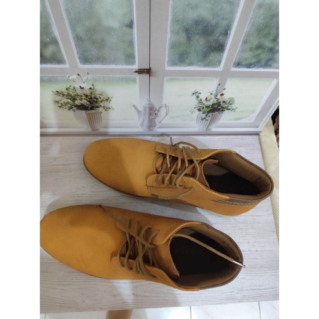 sepatu pria buccheri