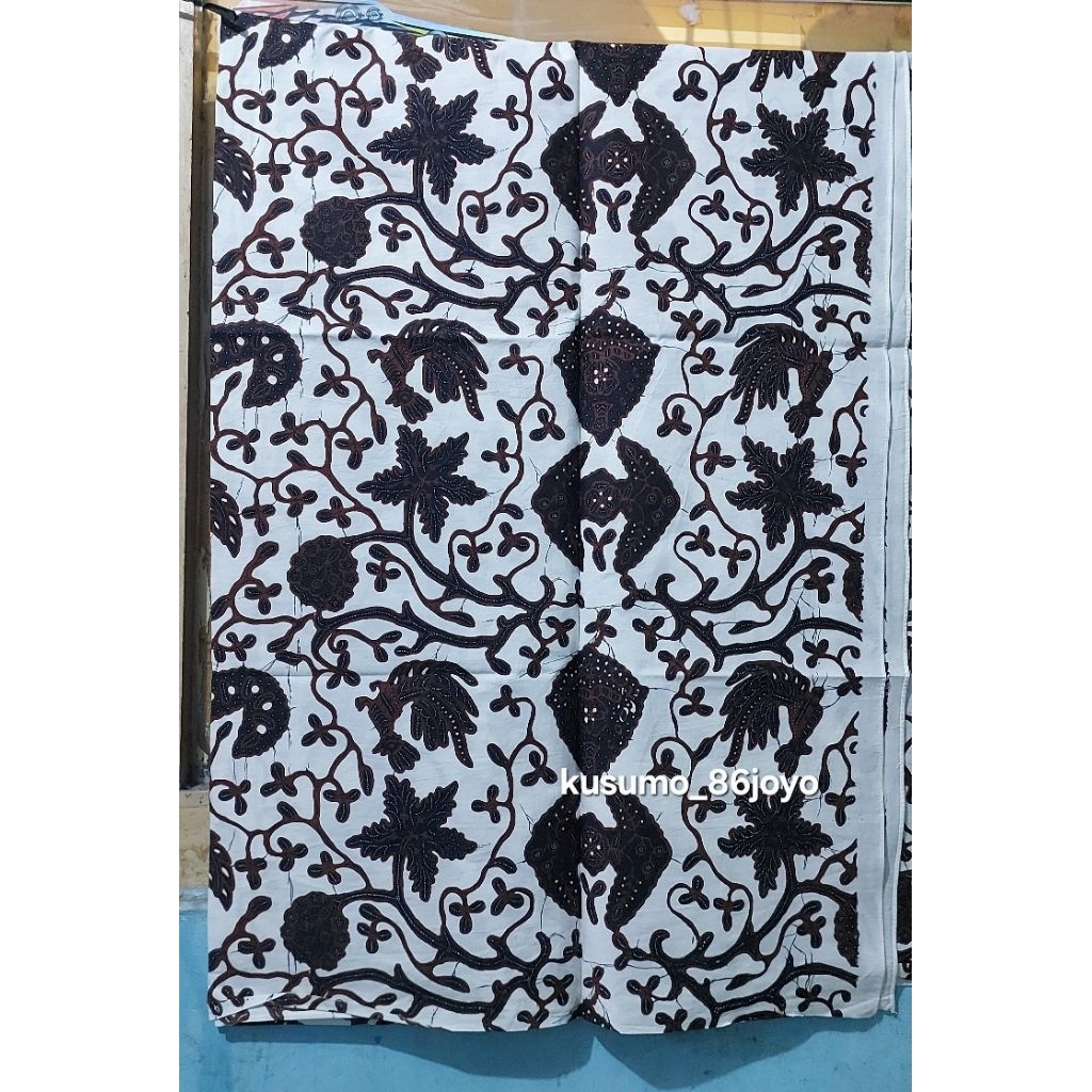 Kain Batik Jarik Besar Dasaran Putih