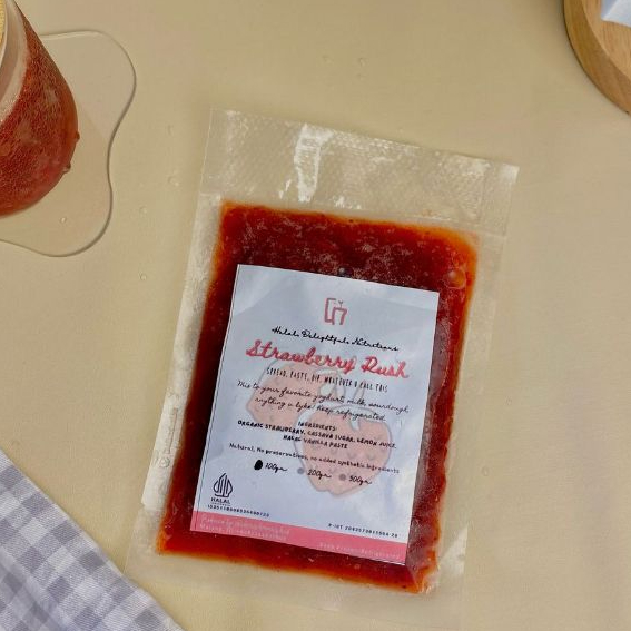 

Strawberry Rush (Medium) with Organic Strawberry and Cassava Sugar