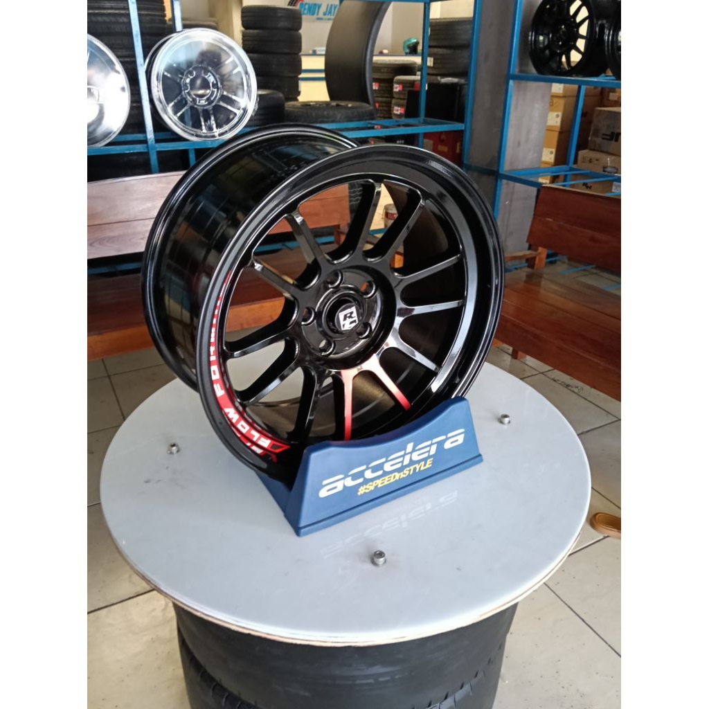 velg R18 Venom pcd 5x114