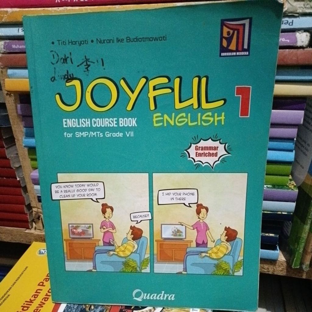 original buku joyful English 1 untuk SMP kelas 1 kurikulum merdeka
