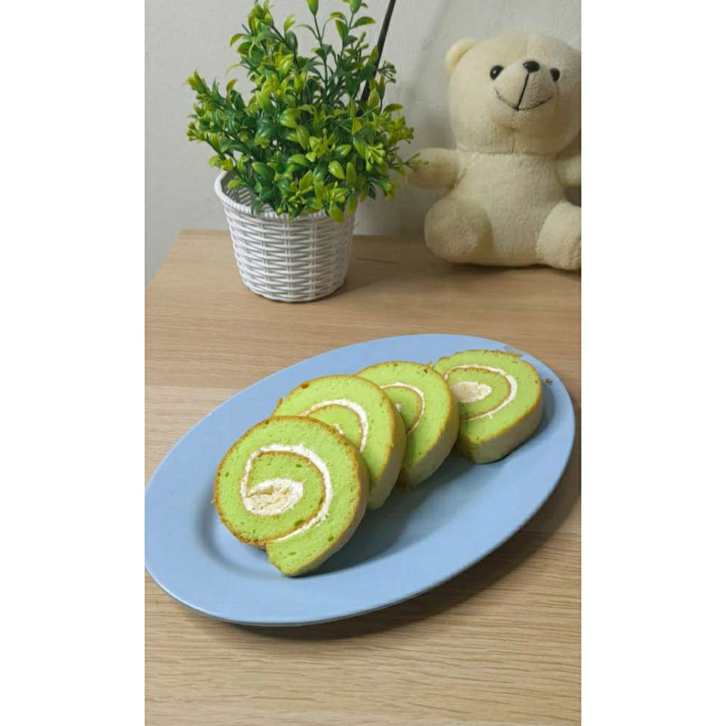 

Pandan Roll Cake Premium dengan Filling keju