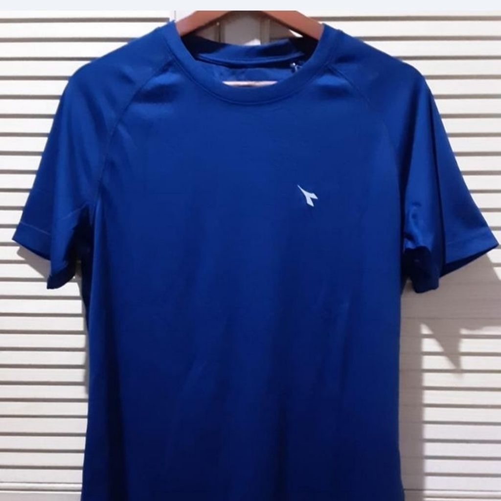 DIADORA Kaos Dryfit Pria Biru Tua 100% ORIGINAL
