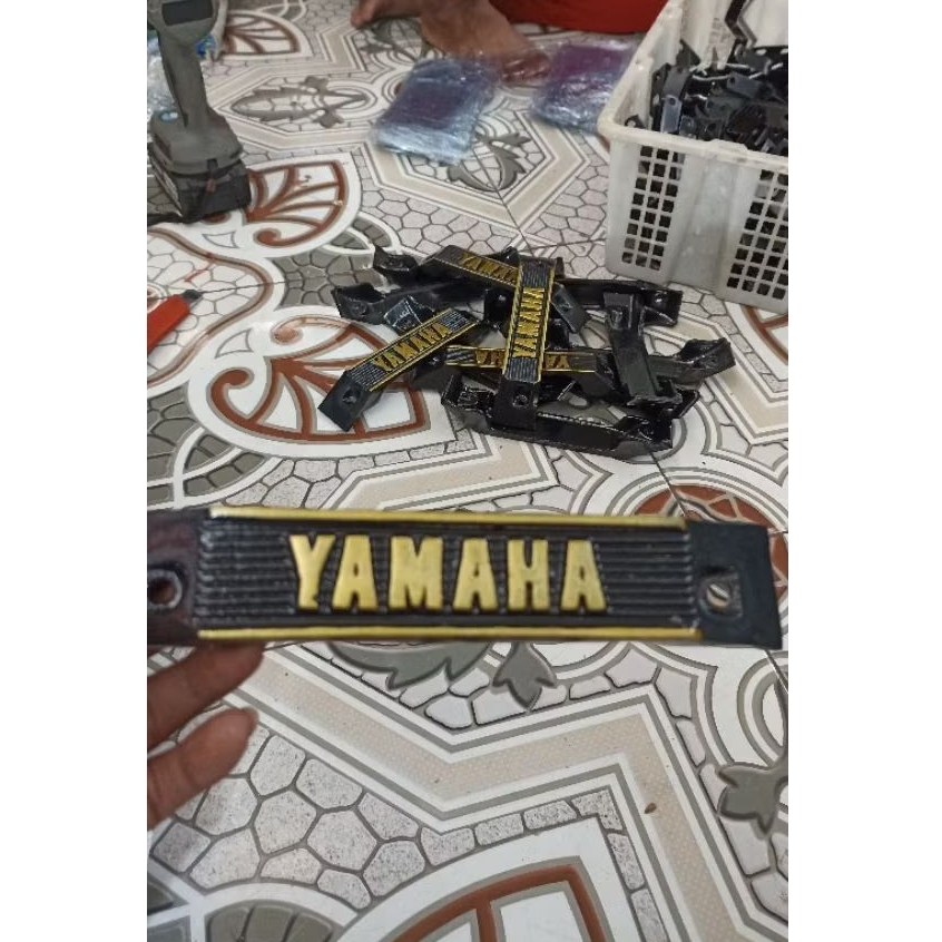 emblem tulisan Yamaha RX king/kumis kucing Yamaha RX/tulisan depan Yamaha RX, RX king