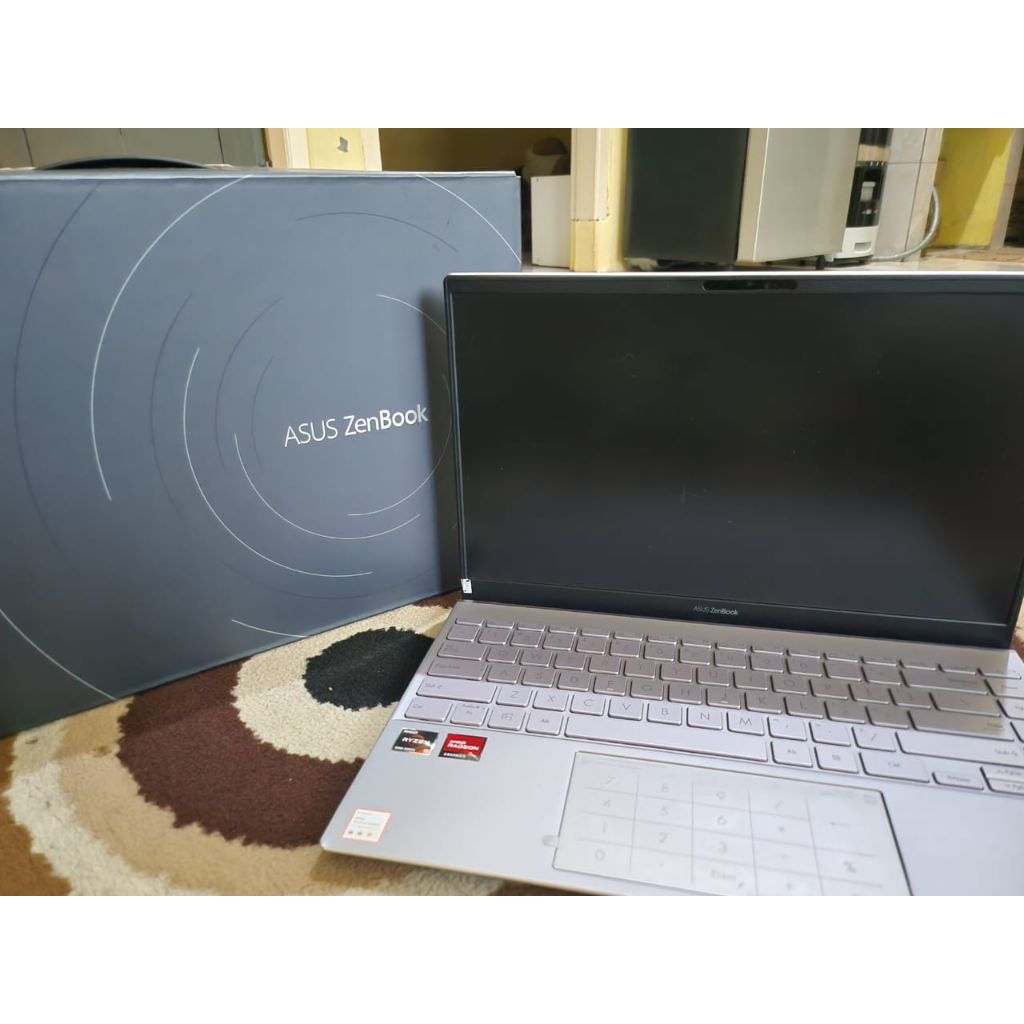 Laptop Asus ZenBook 14 Ryzen 5 5500U 8GB 512SSD