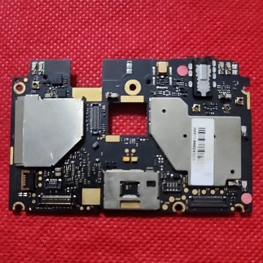 Motherboard / mesin xiaomi redmi 5 plus ram 3/32GB minus sesuai deskripsi