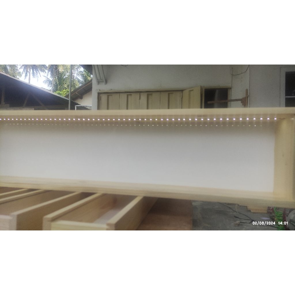 rak mainan figure dll