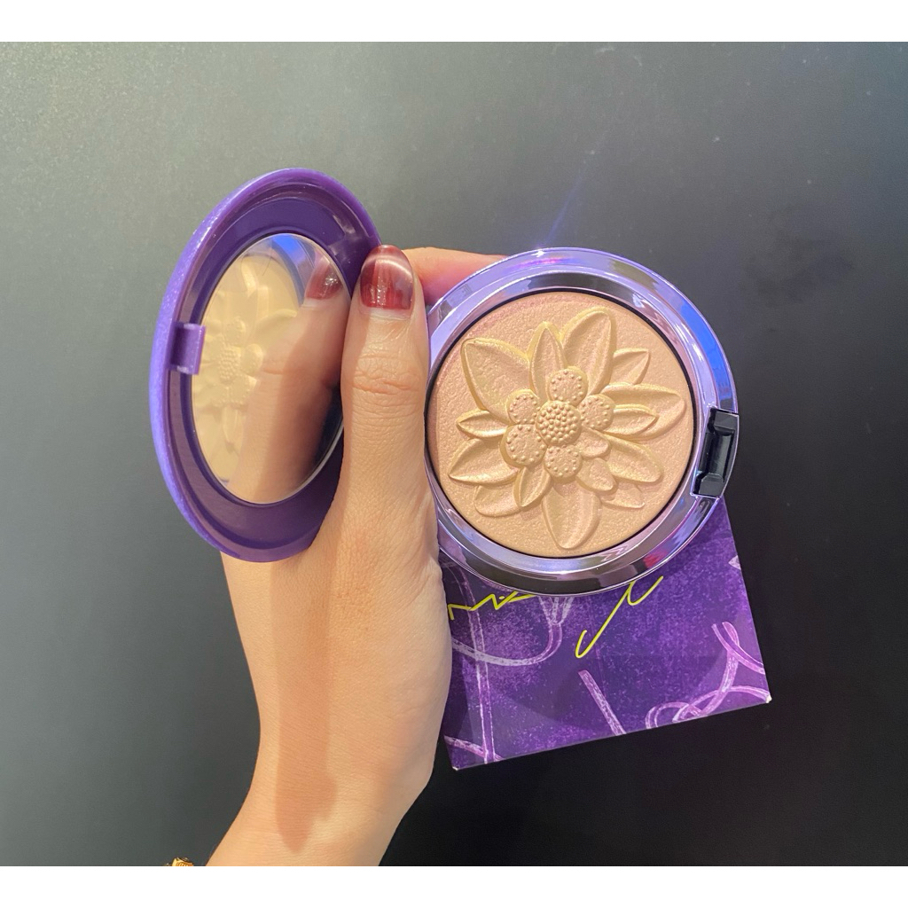 higjliter MAC x Lisa blackpink