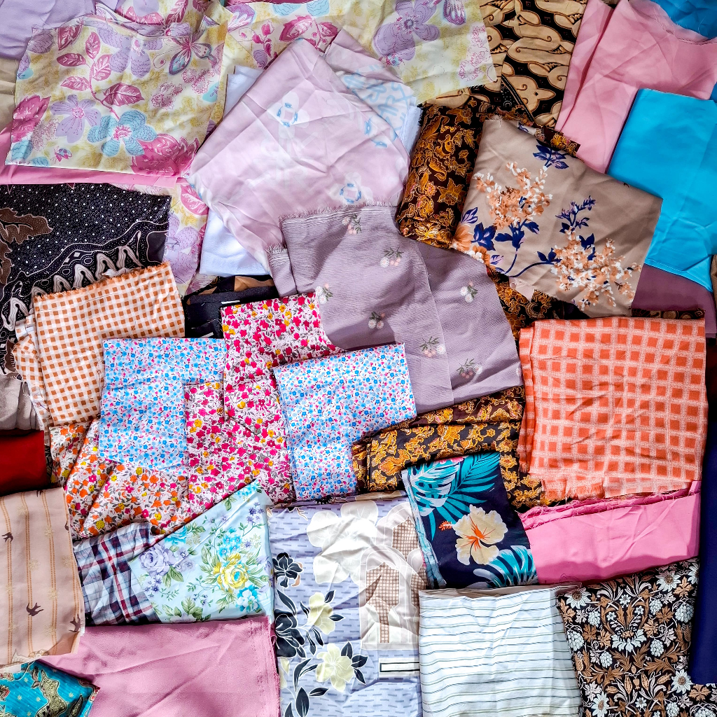 Kain Perca Kiloan Motif Random – Kain Sisa Jahitan