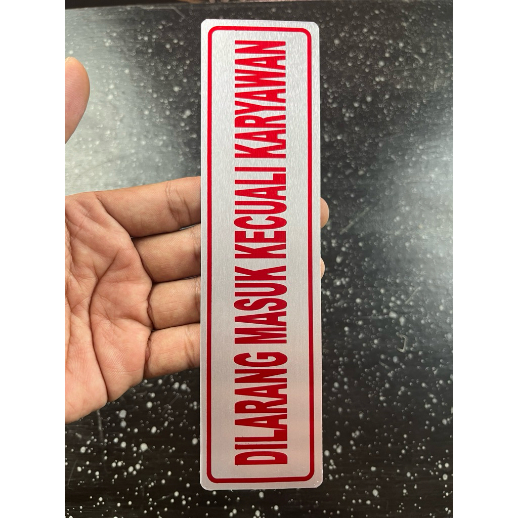 

Stiker DILARANG MASUK KECUALI PETUGAS