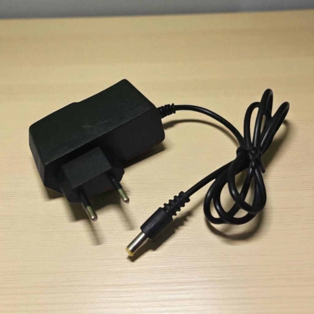 CHARGER BOR 12V BOR BATRE JLD XENNON DAGMARA  BOR CORDLESS  12V