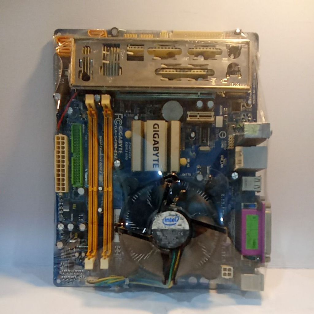 Motherboard PC GIGABYTE GA-G41M-ES2L LGA775 DDR 2 + Proceccor Pentium E6300 Obral Harga Murah