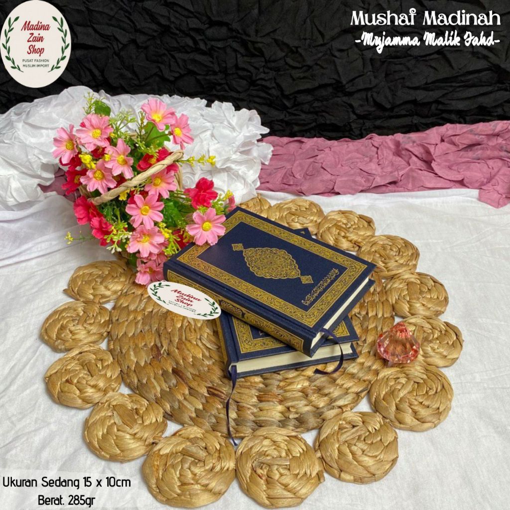 

Mushaf Original Madinah ukuran Kaffi 15x10cm Import Madina