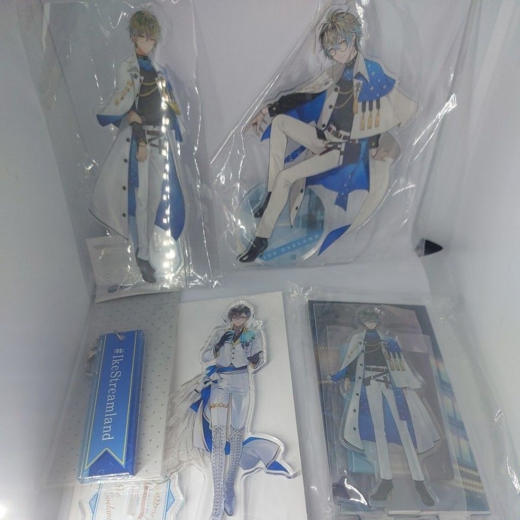 [ Nijisanji EN ] Ike Eveland Collection - Official Merchandise