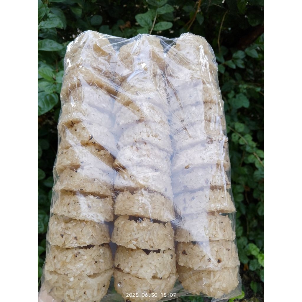 

Rengginang Lorjhuk Pecos Khas Madura Asli Isi 38 Ukuran Besar Jumbo setelah digoreng