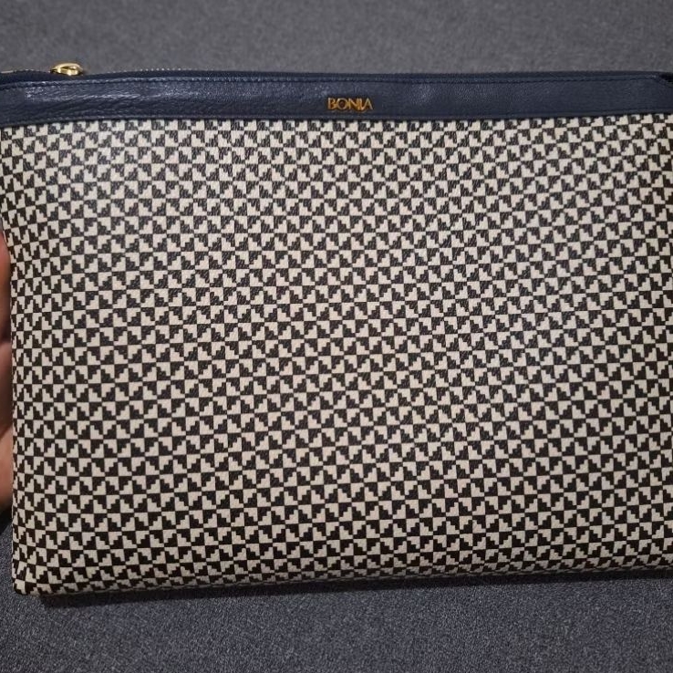 clutch bonia catur 10inch