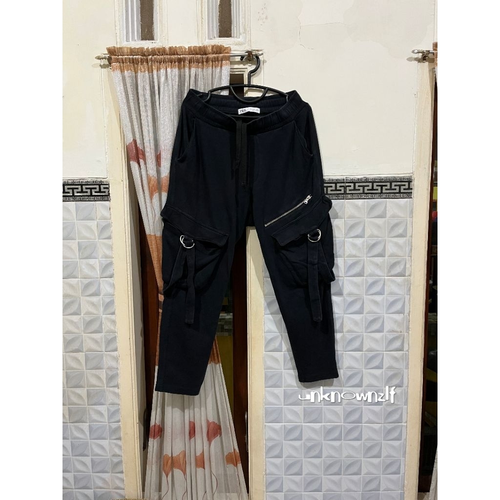 Zara Cargo Jogger Pants