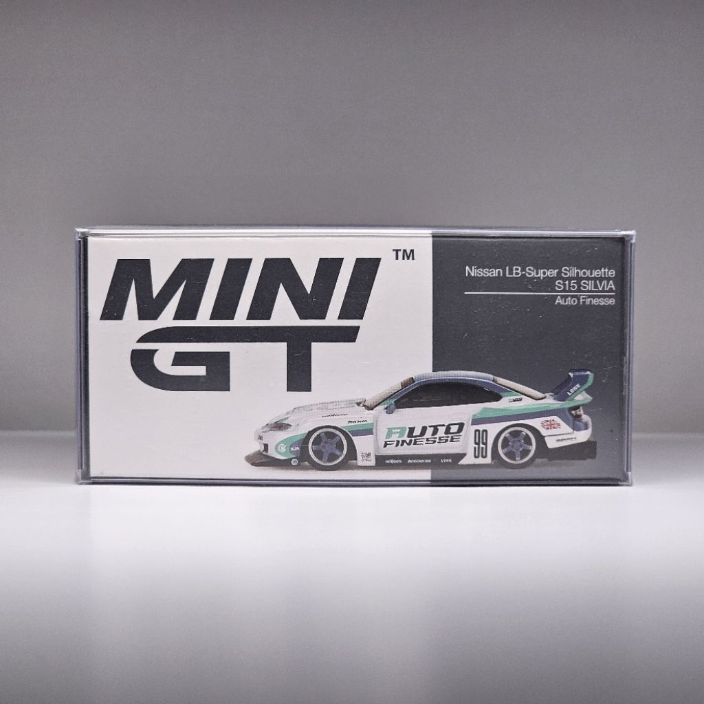MINI GT Nissan Silvia S15 LBWK Auto Finesse