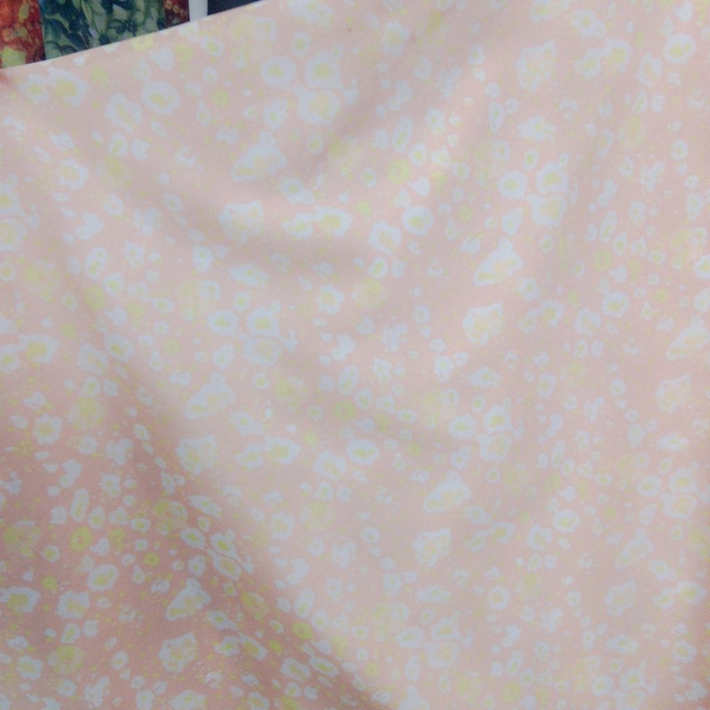 Kain Wolfis Motif Bunga Kecil Warna Cerah – Bahan Adem & Tidak Nerawang, Cocok untuk Gamis lq