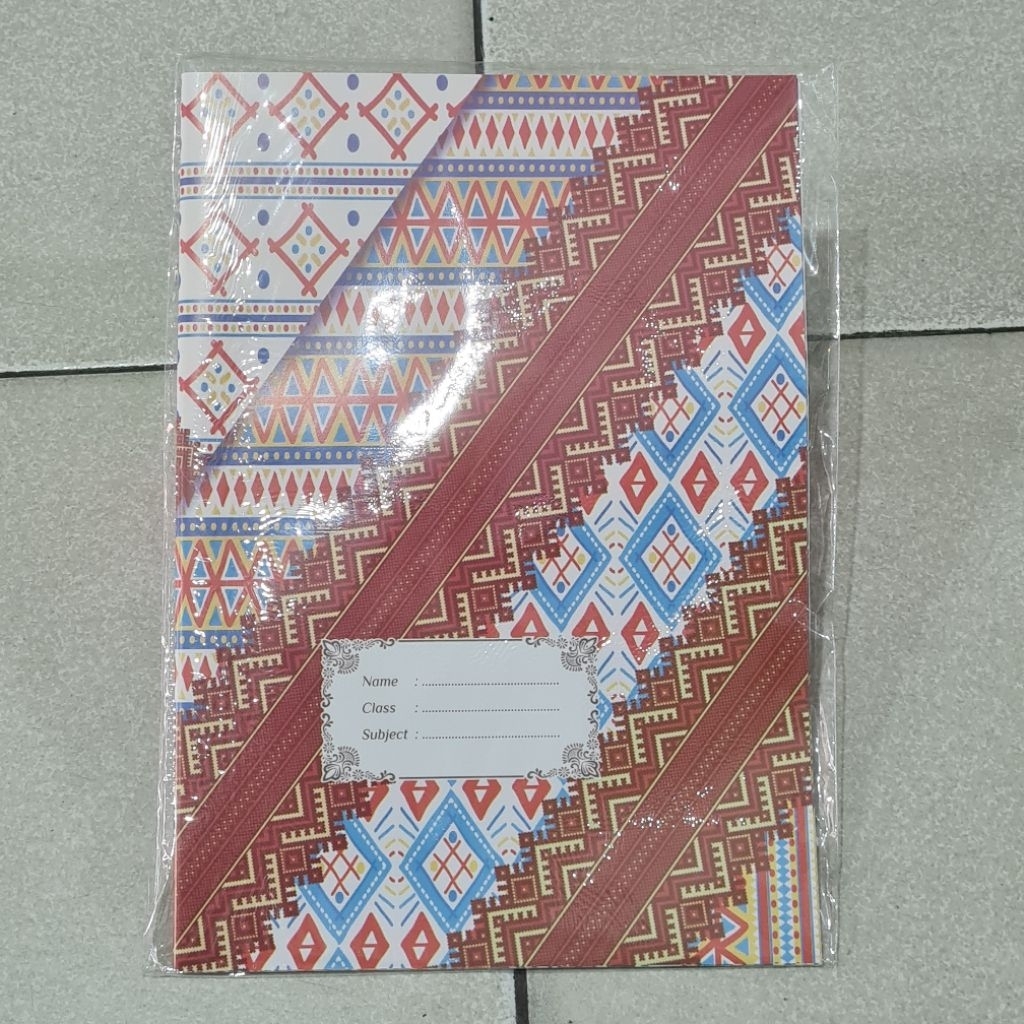 

Sampul Kwarto Batik LWC 70gr 32x25CM (20/Pak)