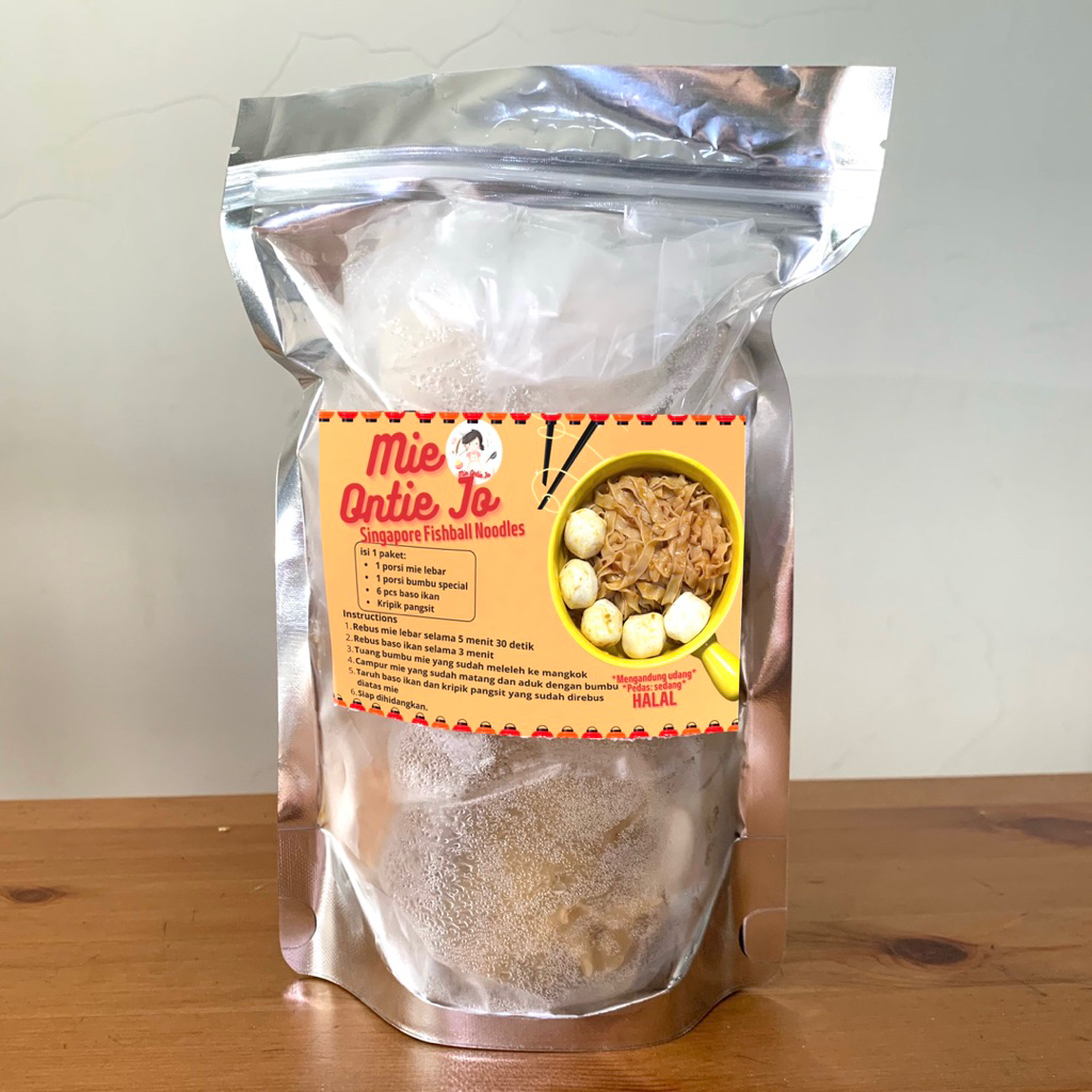 

Singapore Fishball Noodles Frozen - Mie Ontie Jo