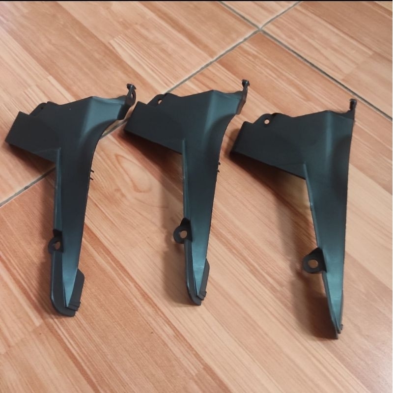 COVER SHOCK BELAKANG BEAT KARBU MEERK WIN / TUTUP SHOCK BELAKANG BEAT KARBU MERK WIN MERK WIN