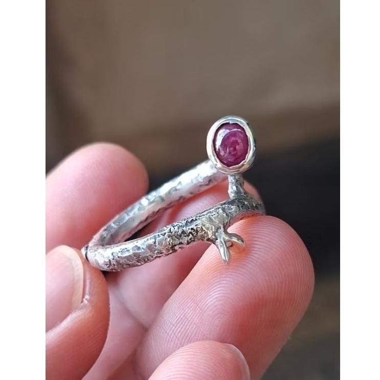 Cincin perak antik batu ruby burma