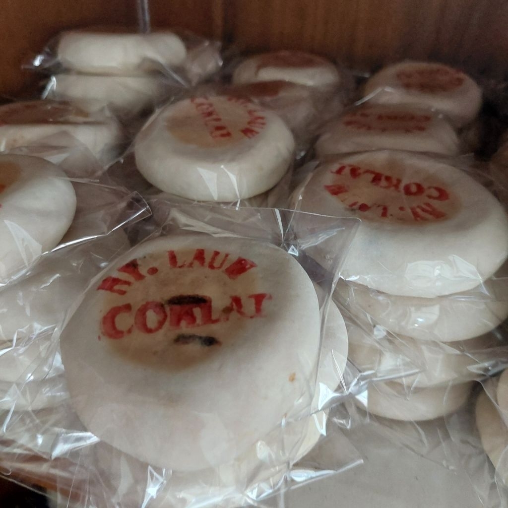 

Kue Bulan Mini Ny. Lauw Halal / Tong Cu Pia Mini Ny Lauw Halal