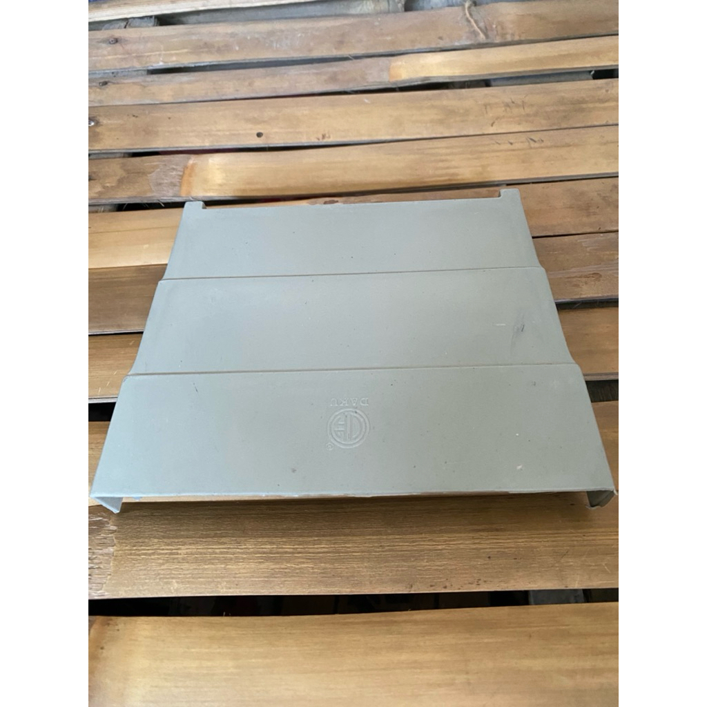 Tutup Talang Air Kotak PVC
