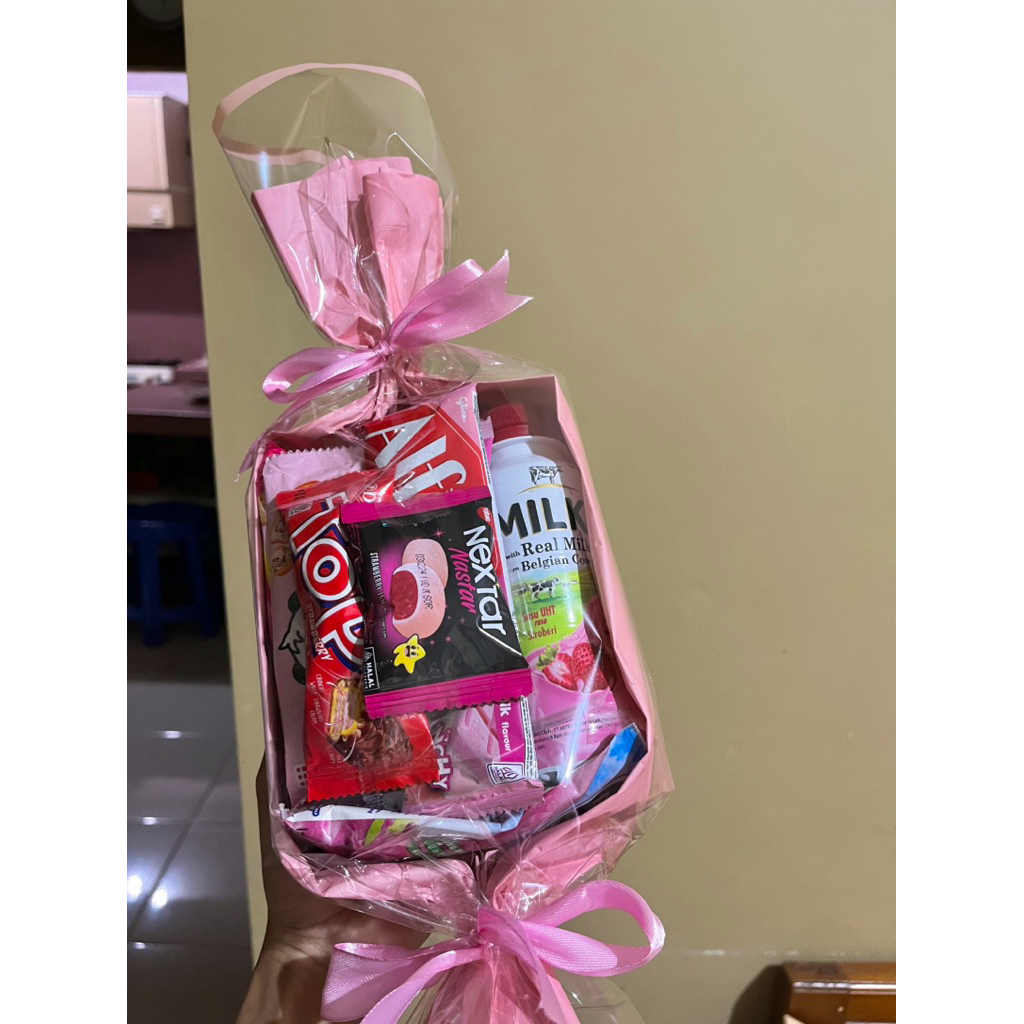 

candy gift | hadiah sempro | kado ulang tahun | gift sempro | gift birhtday | bingkisan jajan | diy snack | snack gift | diy gift